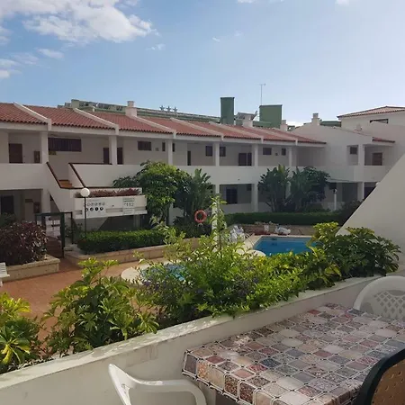 Central Costa Adeje 公寓 *